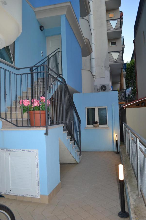 Residence Blu Marine Rimini Exterior photo